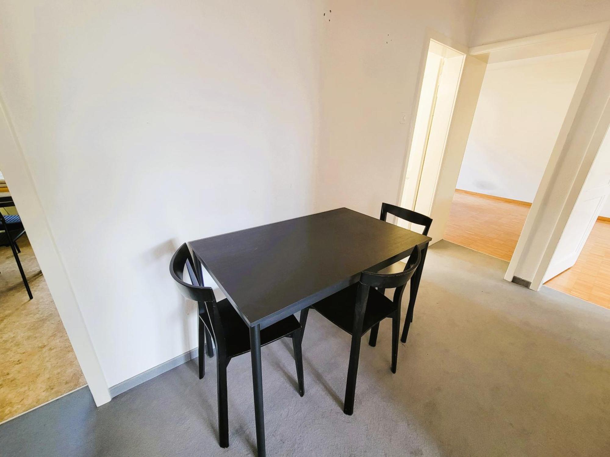 Apartment 5 Bedroom Center With Balcony Dorf - Self Checkin Zurich